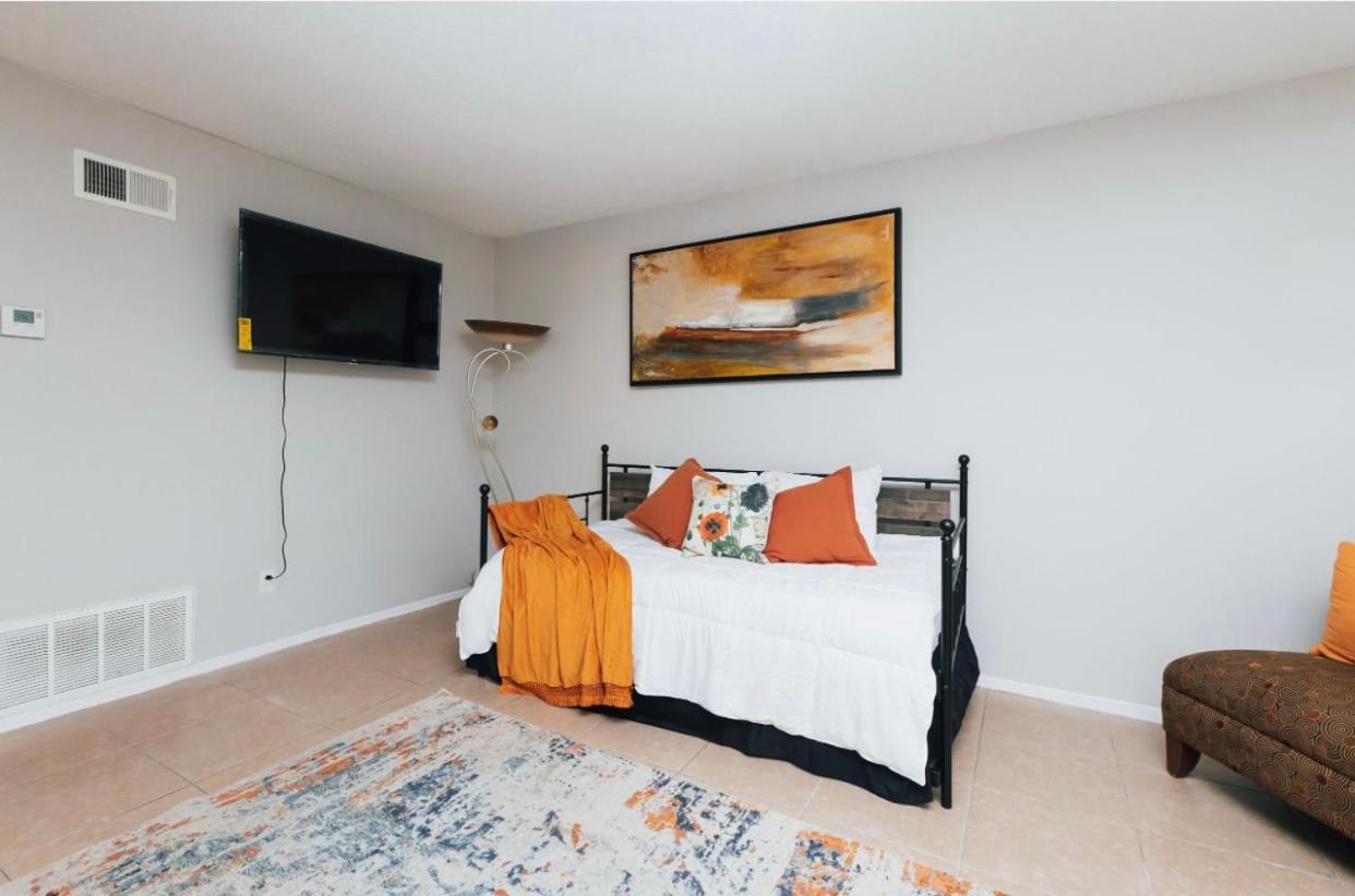 Enticing 1Br Apartment In The Heart Of The Heights Houston Exterior foto